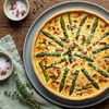 Rețetele Juanitei | Cina perfectă în 30 de minute/ Tartă quiche cu umplutură din 3 ingrediente, sparanghel și aluat gata pregătit
