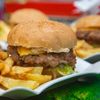 „Gastroficarea” orașelor. De ce mâncarea a ajuns să aibă același gust peste tot, iar oamenii aleg în proporție tot mai mare produse pe care le cunosc