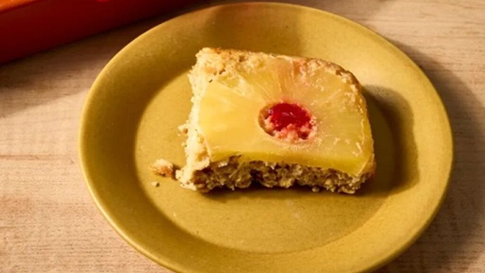 Ovăz copt cu gust de prăjitură răsturnată cu ananas / Un mic dejun gustos, dulce și hrănitor, în același timp