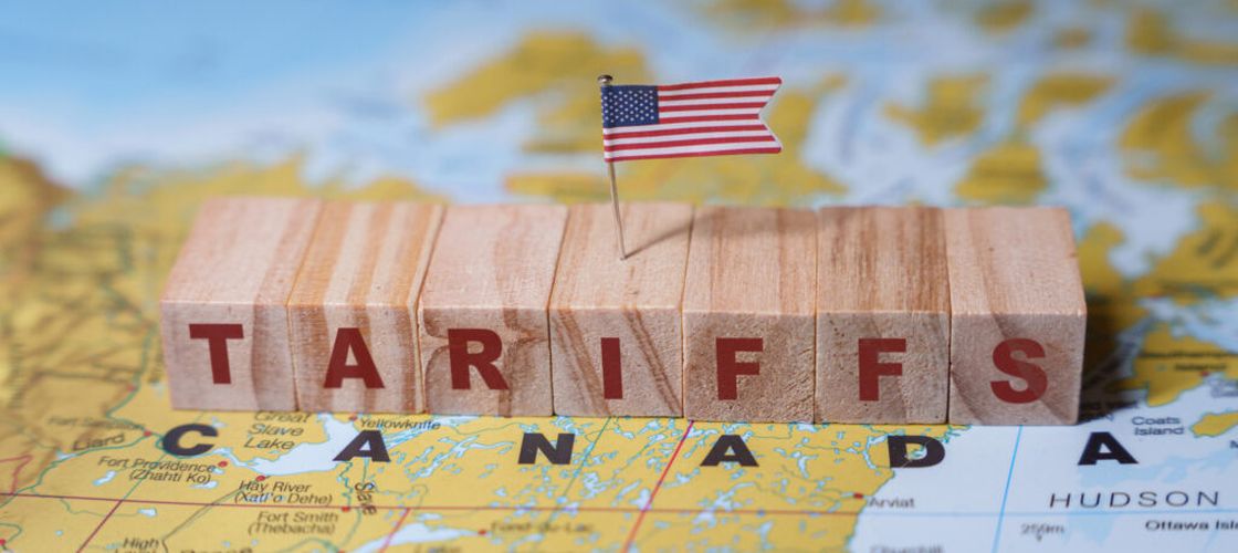 Războiul comercial SUA-Canada ajunge la raft / Importurile de lactate și alcool din Canada, interzise în Statele Unite