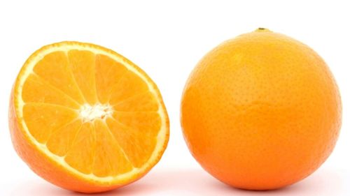 O portocală pe zi poate reduce riscul de depresie cu 20%/ Studiu surprinzător legat de prezența unor bacterii în intestin care influențează producția de serotonină și dopamină