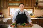 INTERVIU Partea I | Cum să începi să gătești ca să devină o pasiune/ Laura Laurențiu (blogger culinar): Cred că relația cu bucătăria e una intimă, pentru fiecare însemnând ceva diferit. Pentru cei mai norocoși, printre care mă număr și eu, e o bucurie
