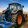 Mai multe tractoare în fermele românești: suprafața care revine unui utilaj a scăzut în 2024