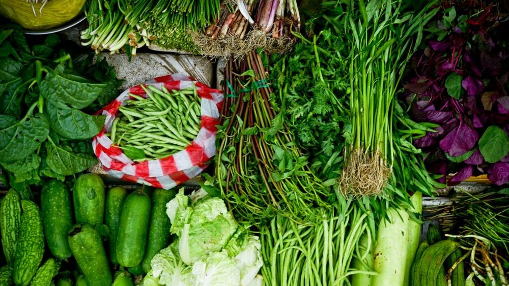 Cele 6 legume verzi pe care nutriționiștii le recomandă pentru sănătatea intestinului. Ajută digestia și hrănesc bacteriile bune