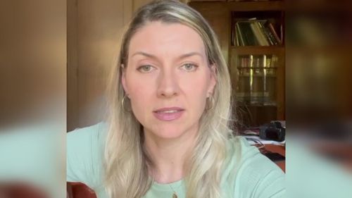 VIDEO O poveste culinară româno-americană: Cum s-a adaptat o fetiță plecată la 9 ani din România la bucătăria americană. Și cum a fost întoarcerea în România 30 de ani mai târziu