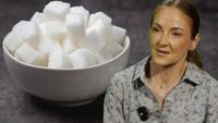 VIDEO | Alimentele care pot accelera îmbătrânirea pielii. Medicul Angelica Banu: „Zahărul în exces degradează colagenul și elastina”