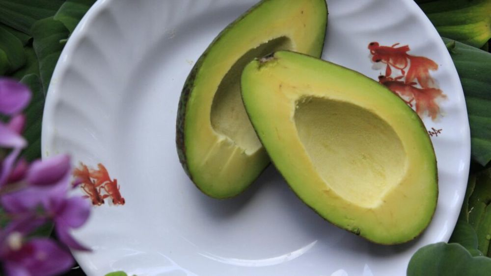 Consumul de avocado este benefic, dar nu pentru toată lumea/Alergicii, gravidele și femeile care alăptează ar trebui să-l evite