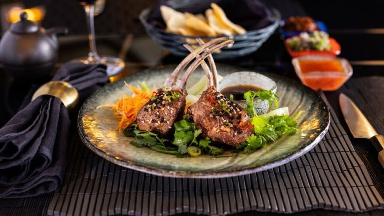 Top 10 cele mai interesante croaziere din lume pentru pasionații gourmet. Uneori se fac escale și se gătește cu produse locale