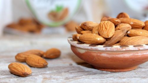 Migdalele, foarte eficiente în combaterea constipației / Afecțiunea este frecvent legată de dietă