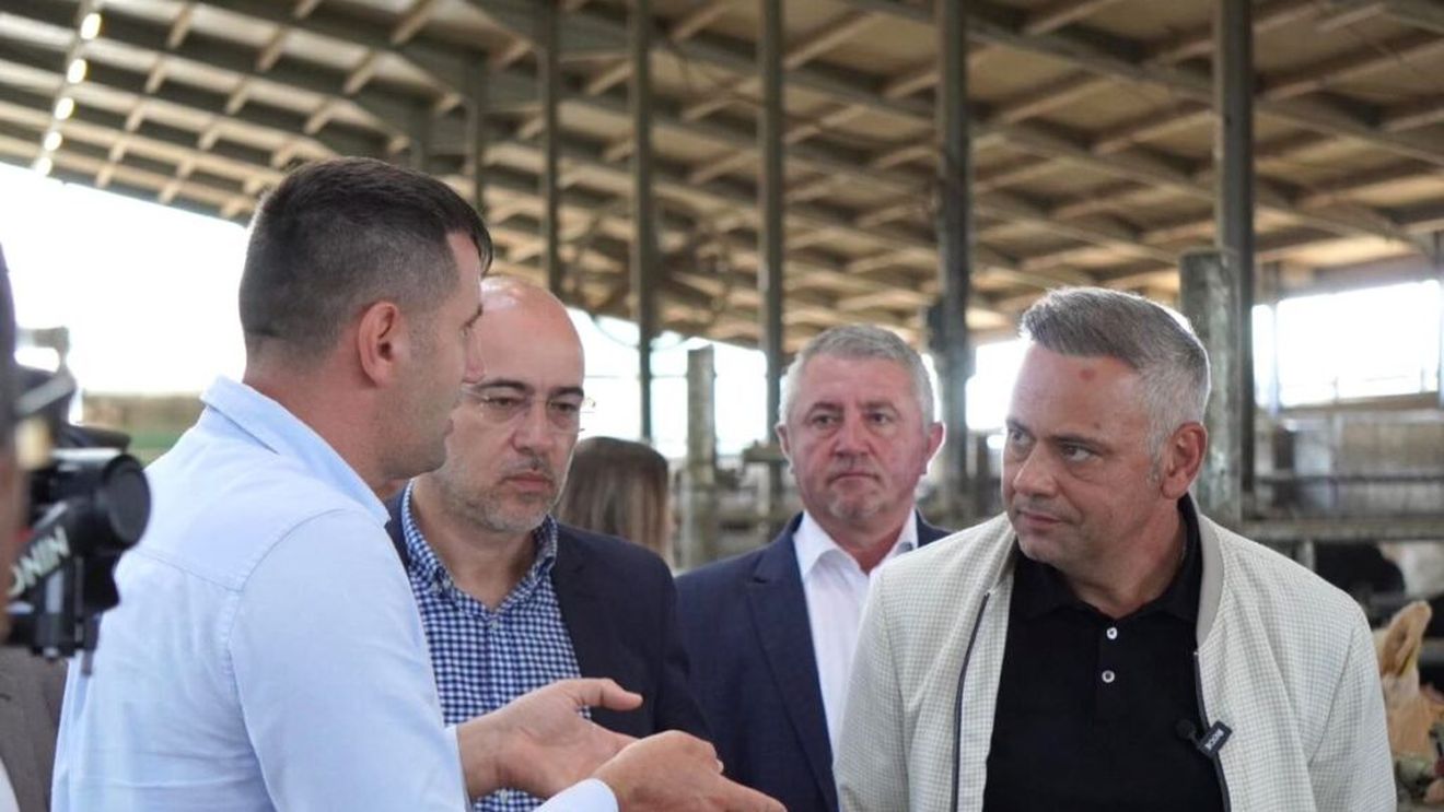 Ministrul Agriculturii, Florin Barbu: România trebuie să crească capacitatea de producţie internă în sectorul suin pentru a reduce dependenţa de importuri