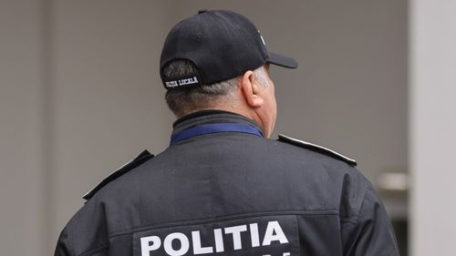 Valea Oltului, blocată după un accident rutier / Seminţe de floarea soarelui s-au împrăştiat pe carosabil