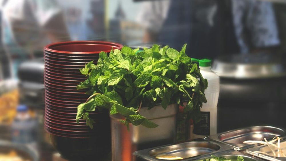 Spune adio burții umflate: efectele asupra sănătății ale ceaiului care ajută la slăbit