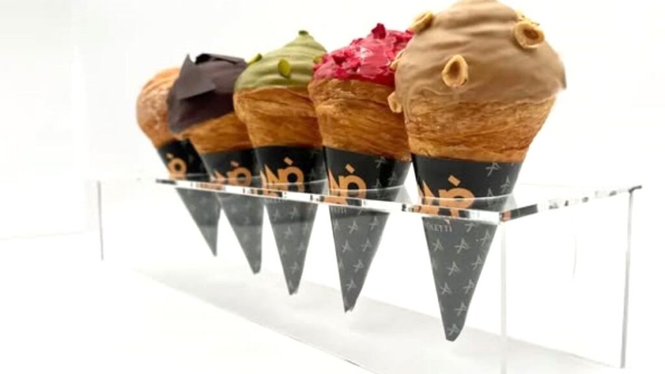 „Viața e prea scurtă ca să mănânci un croissant gol”. Și mai interesant, dacă e umplut cu cremă și duce cu gândul la o înghețată la con. Noua idee antreprenorială a unui cofetar italian