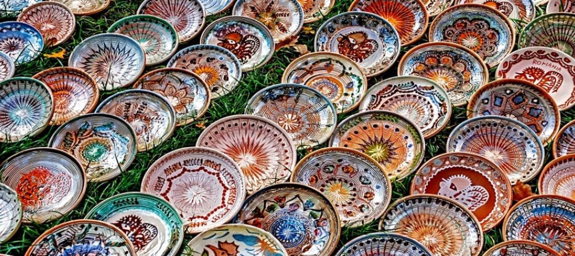 La Horezu începe, în weekend, a 54-a ediție a Târgului de Ceramică „Cocoșul de Hurez”