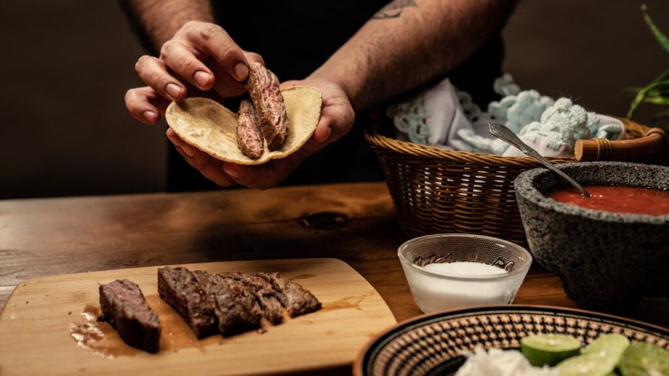 Cum au afectat inflaţia şi recesiunea obiceiurile alimentare ale argentinienilor/Consumul de carne de vită a scăzut considerabil