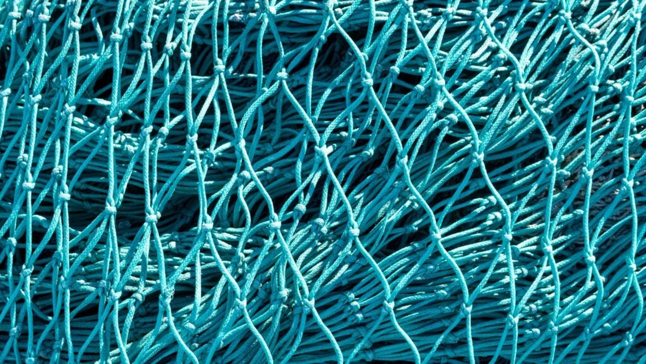 Pescarii francezi trimit plase uzate de pescuit în Ucraina pentru a opri dronele rusești / Improvizațiile ingenioase protejează împotriva atacurilor cu drone de mici dimensiuni