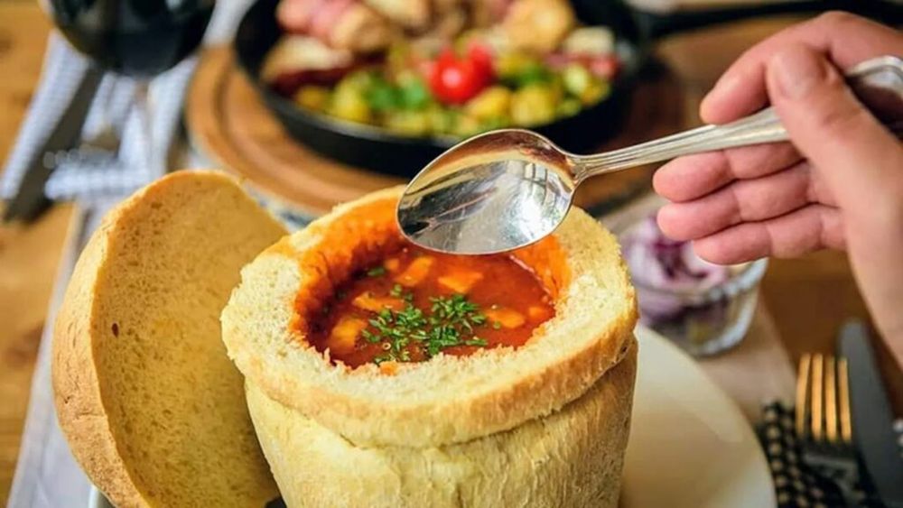 Curtea de Apel Alba anulează o regulă impusă de Primăria Sibiu / Restaurantele pot avea terase chiar dacă sunt în litigiu cu autoritățile