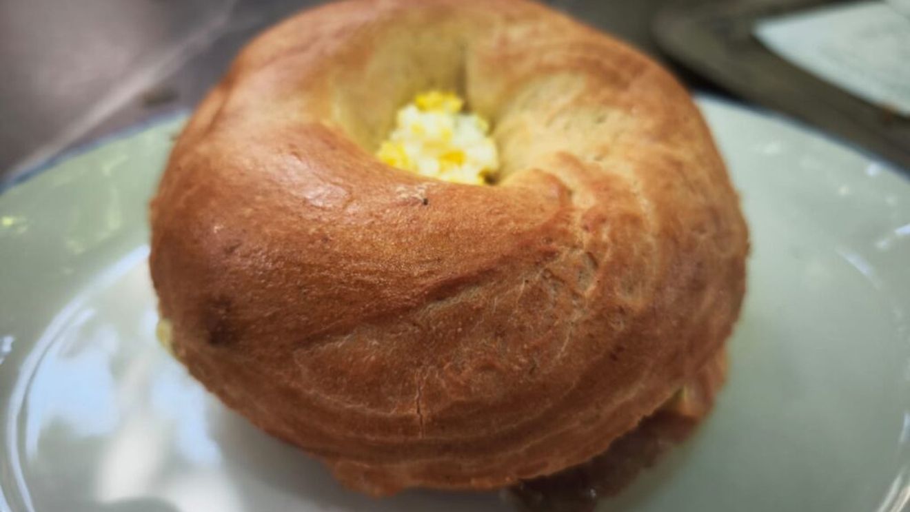 Bagels cu făină de migdale și iaurt/ Deliciu fără gluten pentru un mic dejun sățios și nutritiv