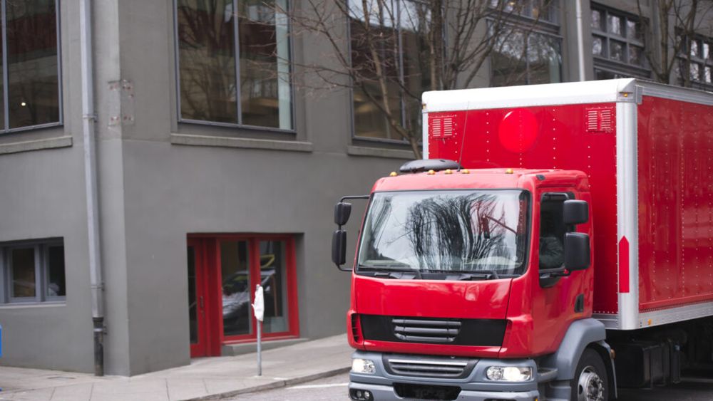 Primarul interimar al Capitalei propune interzicerea circulaţiei autovehiculelor de aprovizionare între 7:00–10:00 şi 16:00–19:00