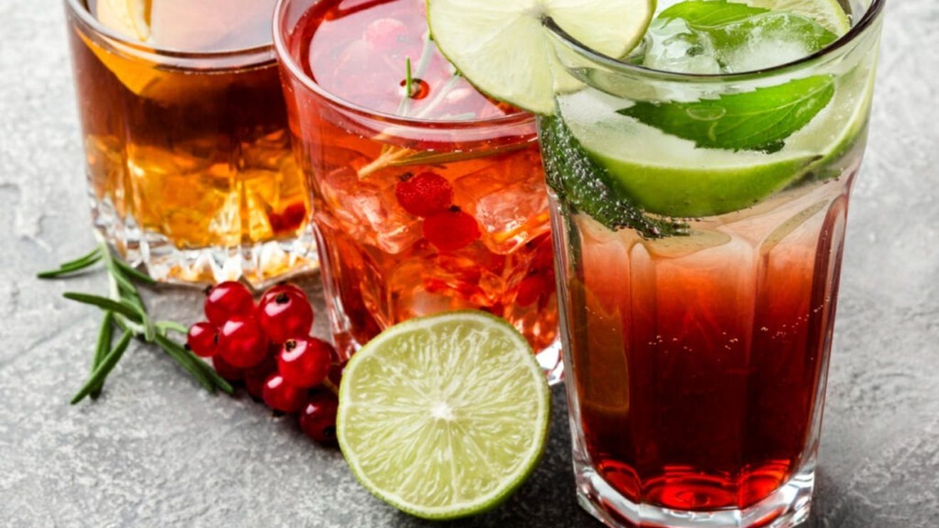 Producătorii de băuturi nealcoolice depăşesc industria alcoolului pe fondul trendului "Dry January" (analiză)