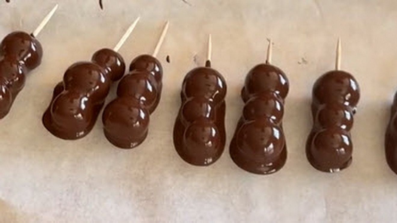 Gustarea delicioasă, dulce și sănătoasă, care îți oferă un plus de energie și îți îmbunătățește starea de spirit/ Ai nevoie doar de două ingrediente, iar zahărul nu este printre ele