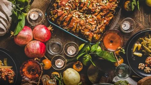 Chefi internaţionali din 11 ţări est-europene fac spectacol, în weekend, la Craiova/ Festivalul de vinuri şi mâncăruri