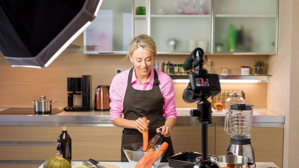 Restaurantele în era social media / Postările virale sunt secretul pentru succesul unui restaurant? Efectul advers: suprasaturarea rețelelor sociale
