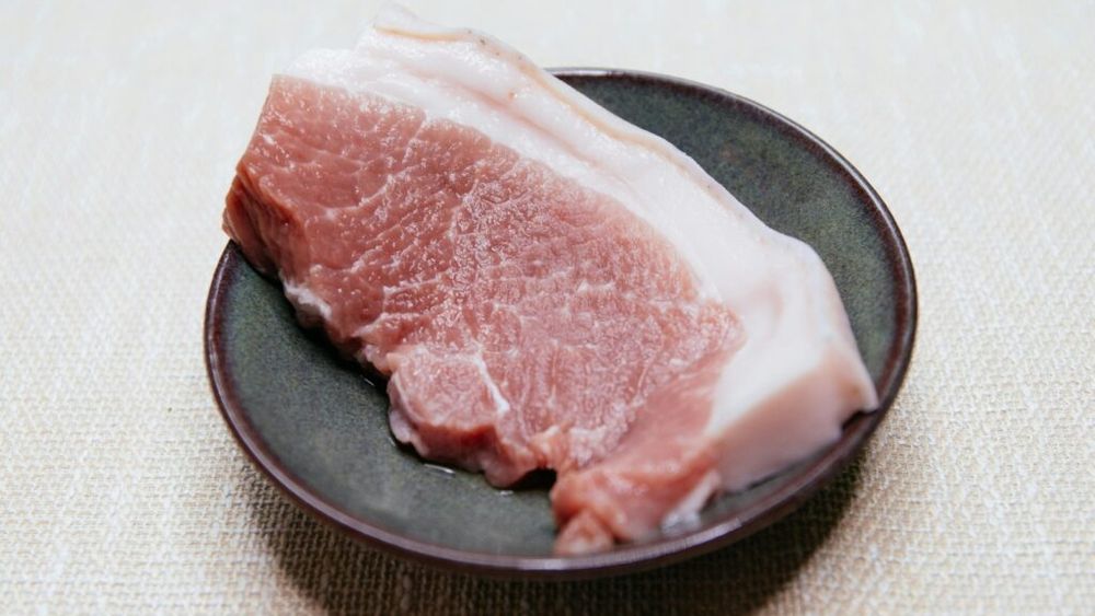 Ce este dieta carnivoră, despre care medicul care a creat-o spune că ajută la slăbit și face diabetul reversibil/Cercetările nu au demonstrat încă aceste beneficii, dar este cert că aduce riscul de boli de inimă, accident vascular și tulburări digestive