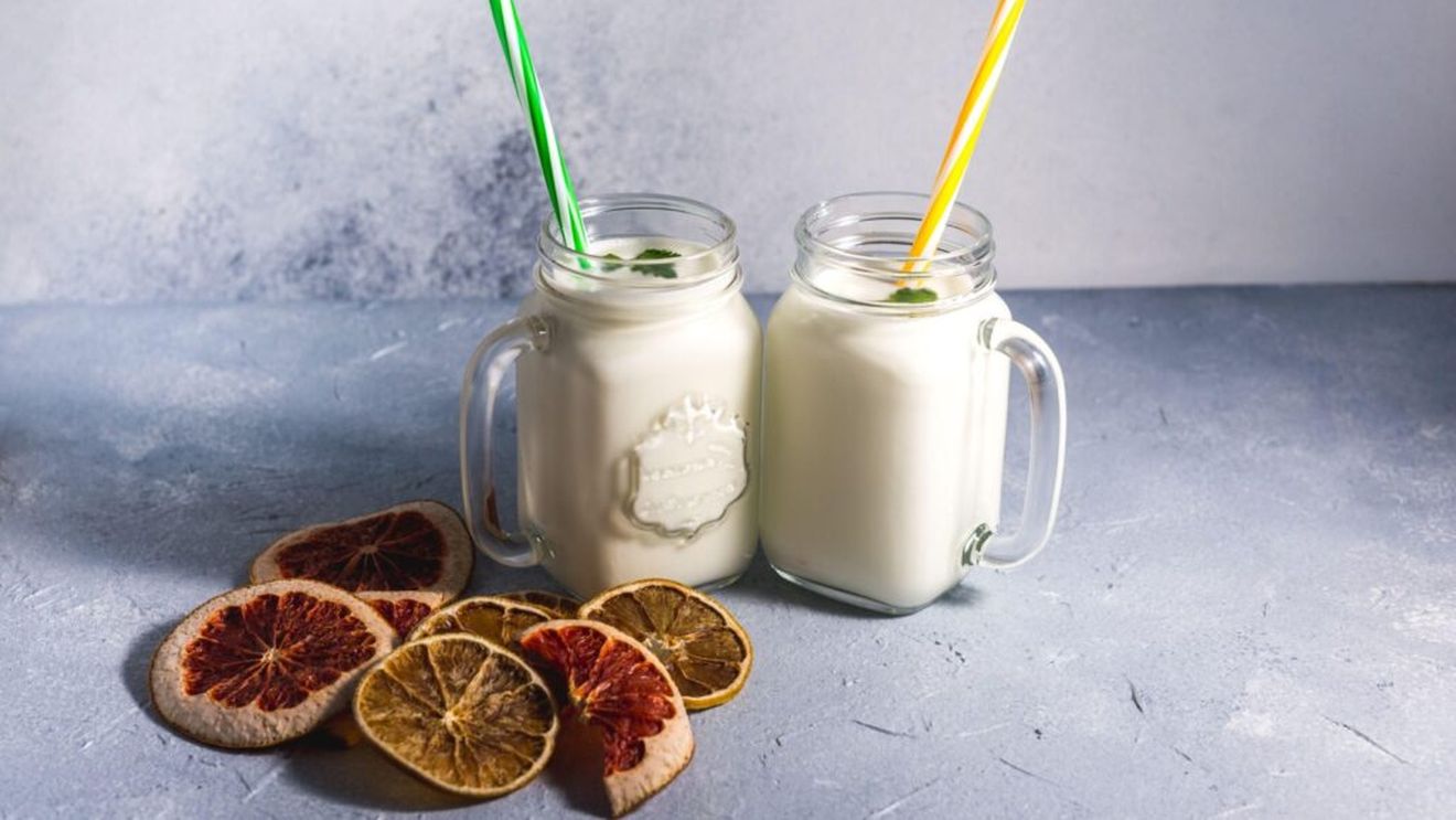 Tot ce trebuie să știi despre kefir și de ce merită să-l ai pe masa de sărbători