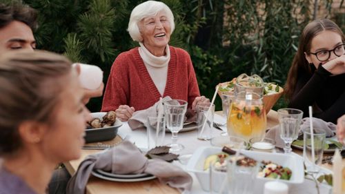 Alimente ultraprocesate. Studiu privind comportamentul alimentar al spaniolilor a relevat ca 56% dintre spanioli consumă alimente ultraprocesate