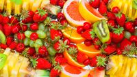 Aceste trei fructe au cele mai multe reziduuri de pesticide, potrivit unui raport european