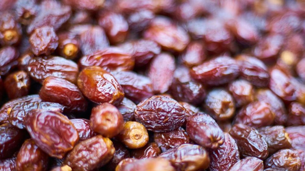 Curmale sau zahăr? Ce spun nutriționiștii despre una dintre cele mai populare alternative naturale