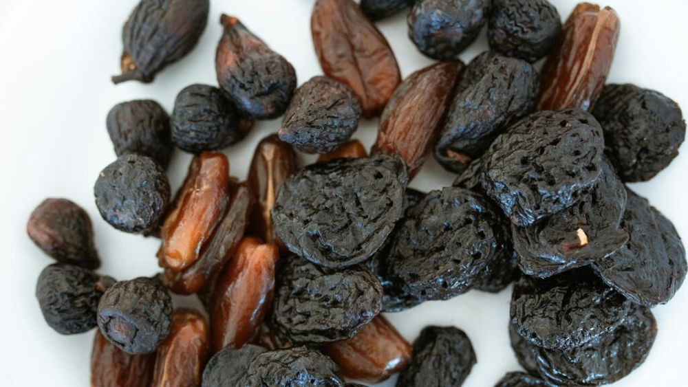 Cea mai sănătoasă și naturală metodă pentru a înlocui zahărul și îndulcitorii/ Specialiștii în nutriție recomandă îndulcirea cu fructe proaspete și uscate, ieftine și la îndemâna oricui