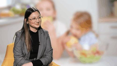 VIDEO | Ce emoții stau la baza mâncatului emoțional la copii / Raluca Maria Popa, nutriționist: „Este normal să avem această pornire de a oferi alimente pentru alinare. Important este când facem asta și în ce măsură”