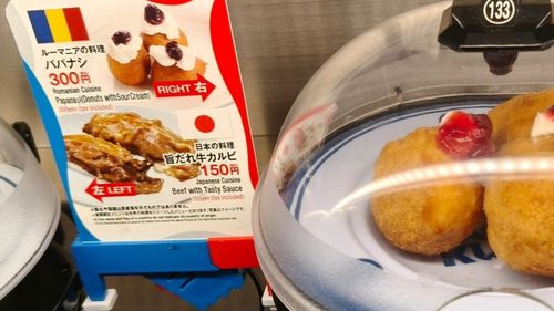 Unul dintre cele mai importante lanțuri de sushi din Japonia a introdus papanașii românești în meniu