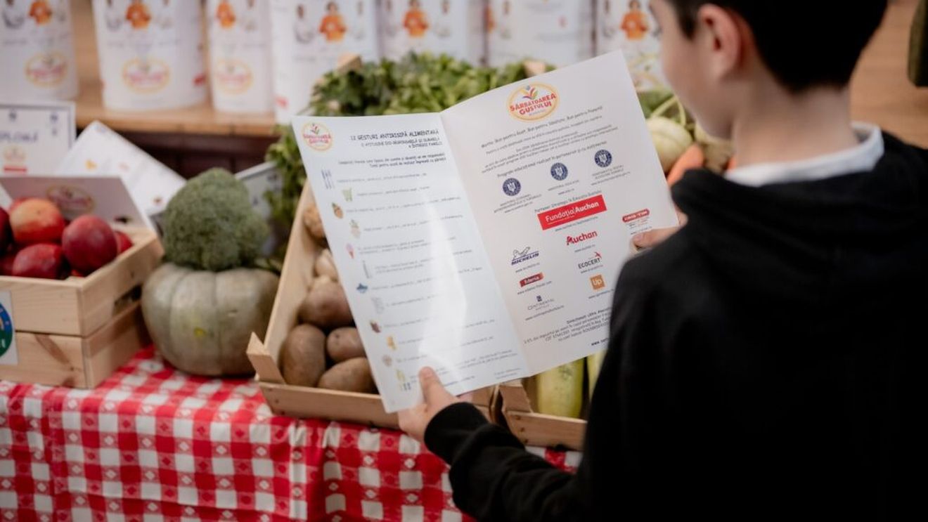 Peste 185.000 de elevi de clasa a III-a vor învăța la școală principiile unei alimentații sănătoase / Programul susținut de Ministerul Educației se va derula în 6.000 de școli primare