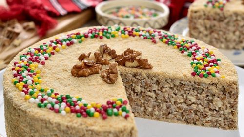 Rețetele Juanitei. Colivă pentru sufletul celor dragi. Mâine sunt moșii de vară, când românii sfințesc și împart colivă pentru cei plecați dintre noi