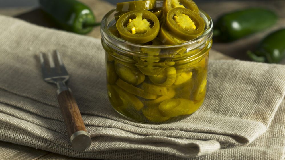 Cum să-ți faci acasă jalapeno murat/Conservarea ardeilor iuți este mai ușoară decât pare