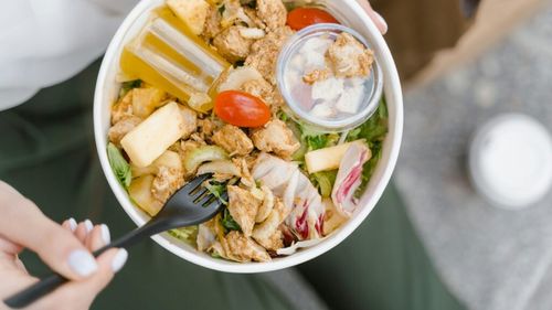 Un regim de slăbire extrem de popular poate crește inflamația în organism, atrag atenția specialiștii / Medicii avertizează că dieta bogată în grăsimi, care promite slăbire rapidă, îți poate afecta întreg organismul