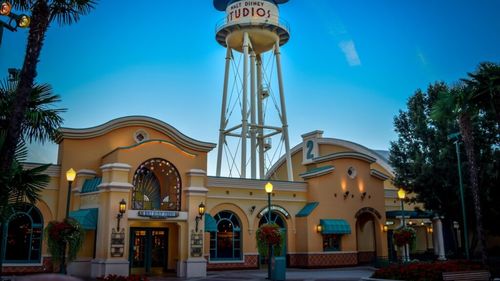 Fost angajat Disney, condamnat la trei ani de închisoare pentru falsificarea meniurilor din restaurantele complexului / Modificările includeau prețuri umflate, obscenități și informații false despre alergeni