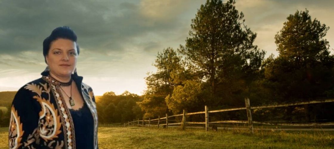 VIDEO | Ladies & business (Episodul 12) | Dorina Bobeș a lăsat Bucureștiul pentru o viață curată, la țară. Acum conduce o fermă de 1.700 de hectare: „Munca, mai ales cea care ne asigură hrana, ne ține sănătoși la minte”