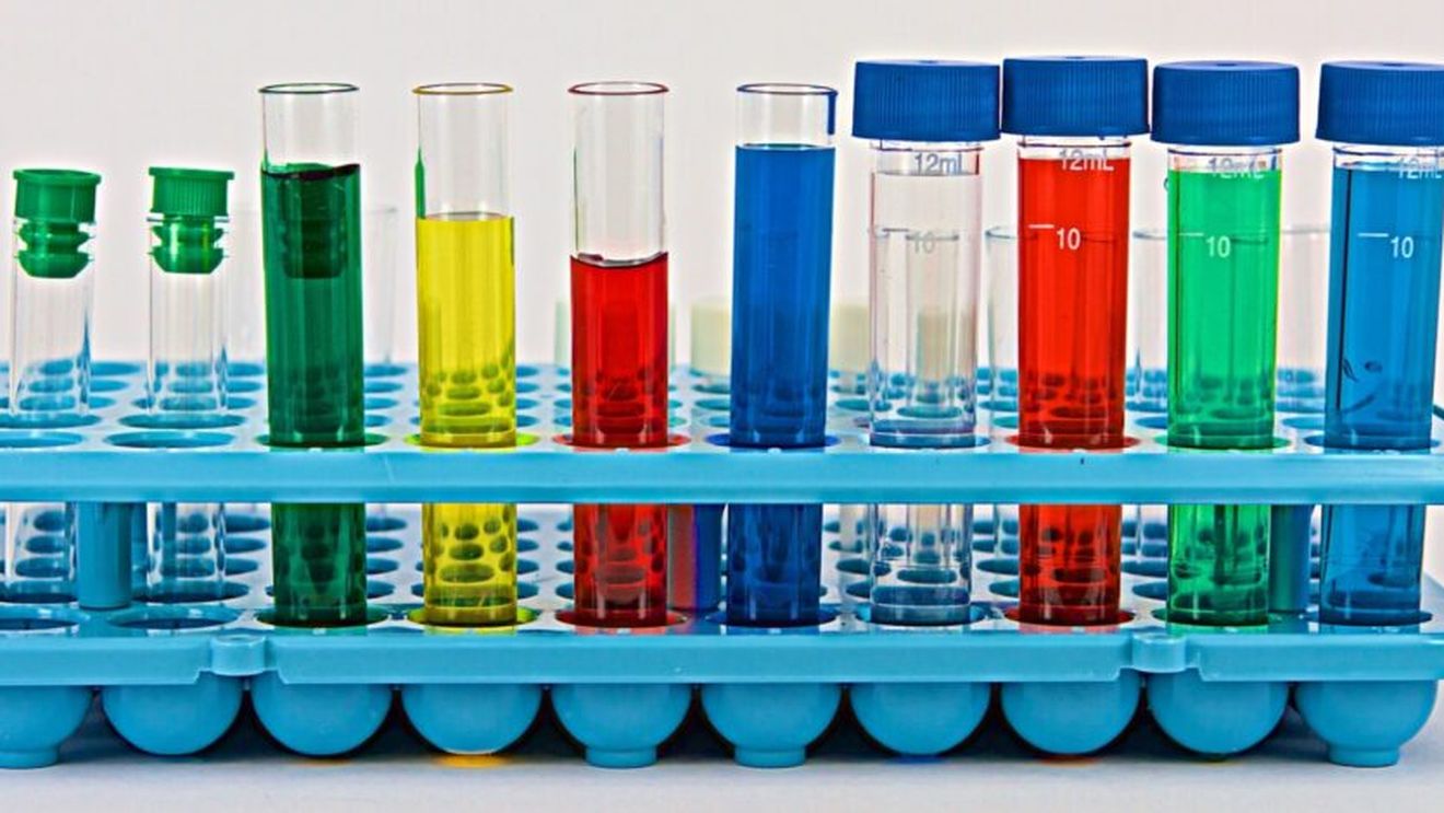 UE simplifică evaluarea substanțelor chimice / Acord în UE pentru o platformă comună de date chimice și evaluări mai eficiente