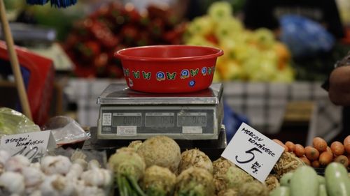 Prețurile din piață sunt destul de mari, spune ministrul Finanțelor cu venituri declarate în 2023 de aproape 19.500 lei lunar / Ce a cumpărat Marcel Boloș cu 500 de lei / Despre creșterea prețurilor: ”O enigmă pe care cu greu o putem explica”