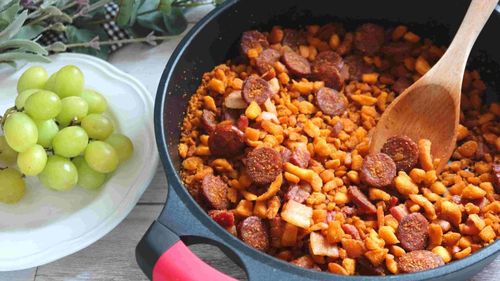 VIDEO | De la Sarmale la Tapas | Migas de pan, echivalentul spaniol al mămăligii românești/ Se prepară în zilele ploioase, când nimeni n-are chef de ieșit după pâine proaspătă