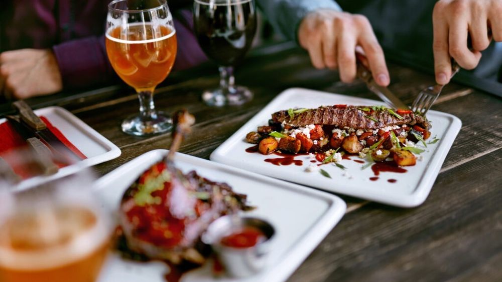 Eurostat: România, Bulgaria și Polonia, printre țările UE cu cel mai scăzut nivel al prețurilor din restaurante în 2023