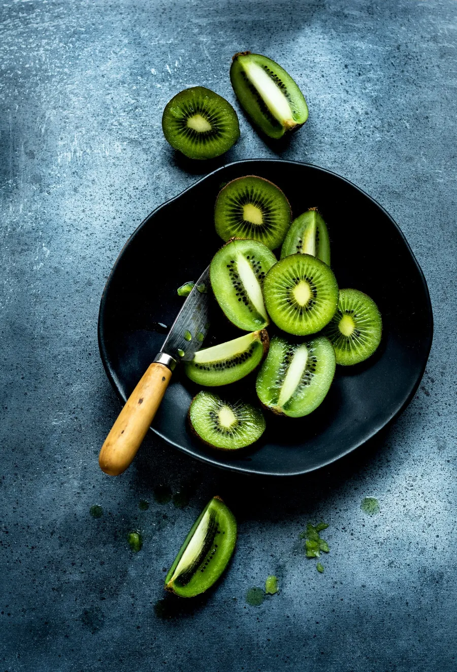 kiwi-alimente-somn-culcare-cirese-amare-lapte