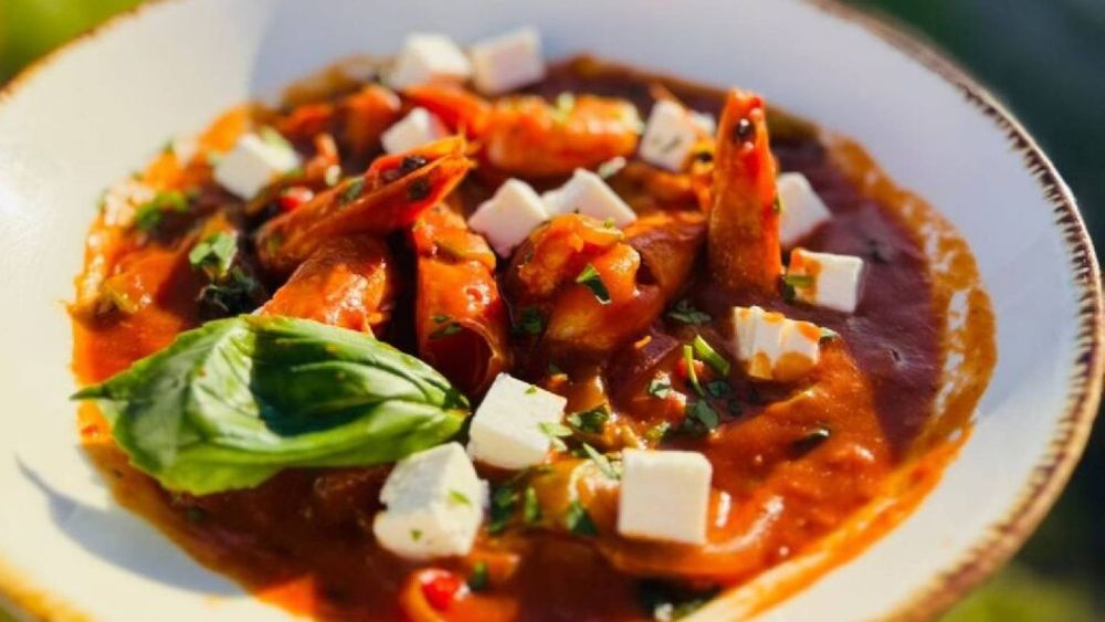 Festivalul fructelor de mare la Târgul de Crăciun din Iași. Fiertură de raci, scoici în sosuri premium, paella, saganaki și tacos cu creveți