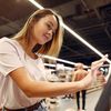 Guvernul grec elimină plafonarea prețurilor în supermarketuri, dar promite reduceri din toamnă