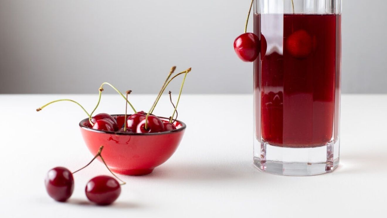 Sucul de cireșe, efecte neașteptate asupra sănătății intestinului / Rezultate conformate de studii recente / Riscuri și limitele dovezilor științifice