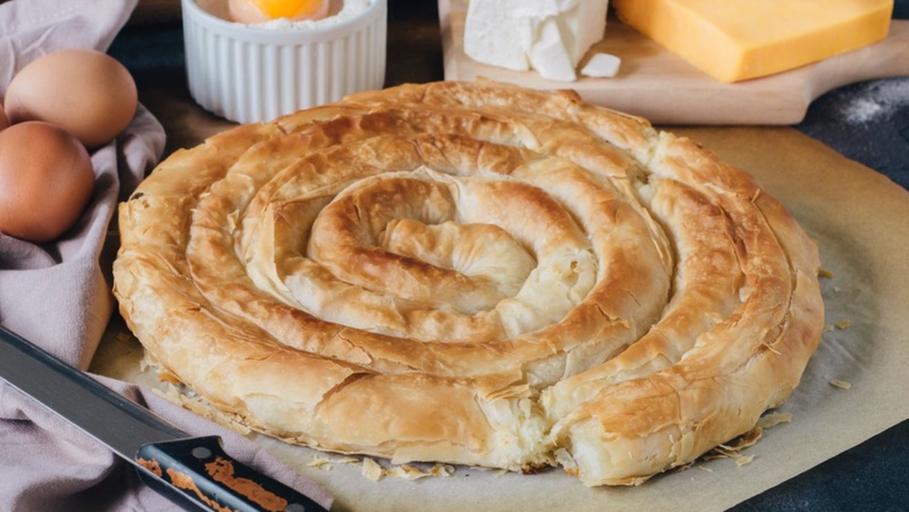 Ce este și cum se prepară „banitsa”, plăcinta pe care o mănâncă adesea la micul dejun vecinii noștri bulgari